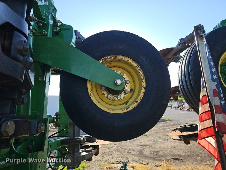 image for item DP6417 John Deere 2510H NH3 applicator