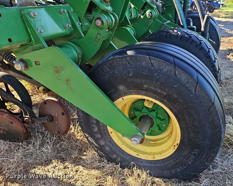 image for item DP6417 John Deere 2510H NH3 applicator