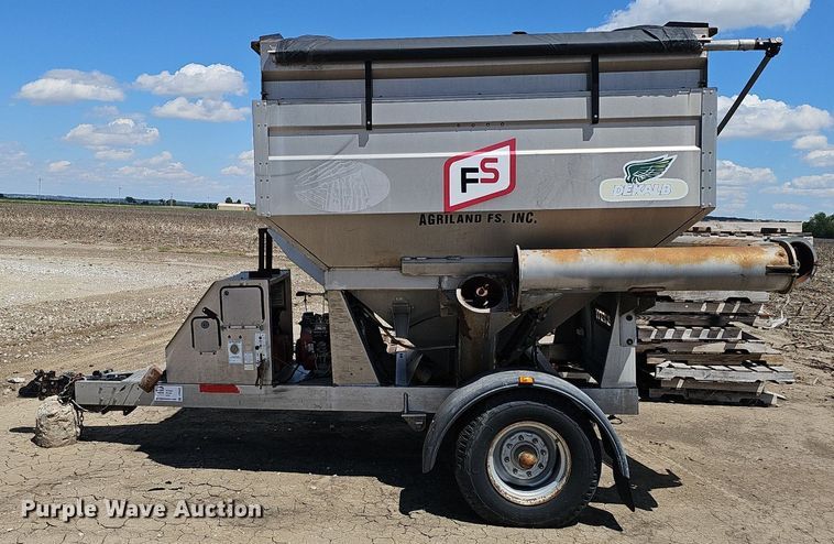 image for item DP6422 Unverferth grain cart