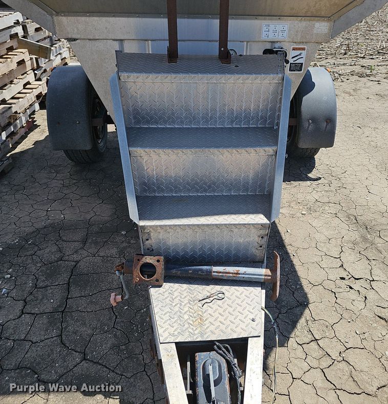 image for item DP6422 Unverferth grain cart