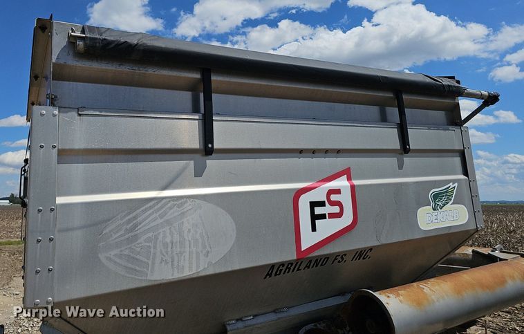 image for item DP6422 Unverferth grain cart