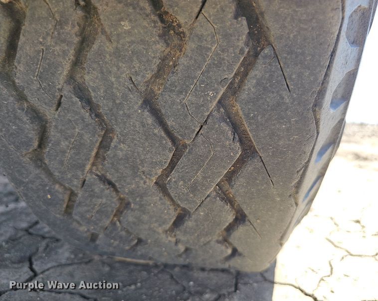 image for item DP6422 Unverferth grain cart