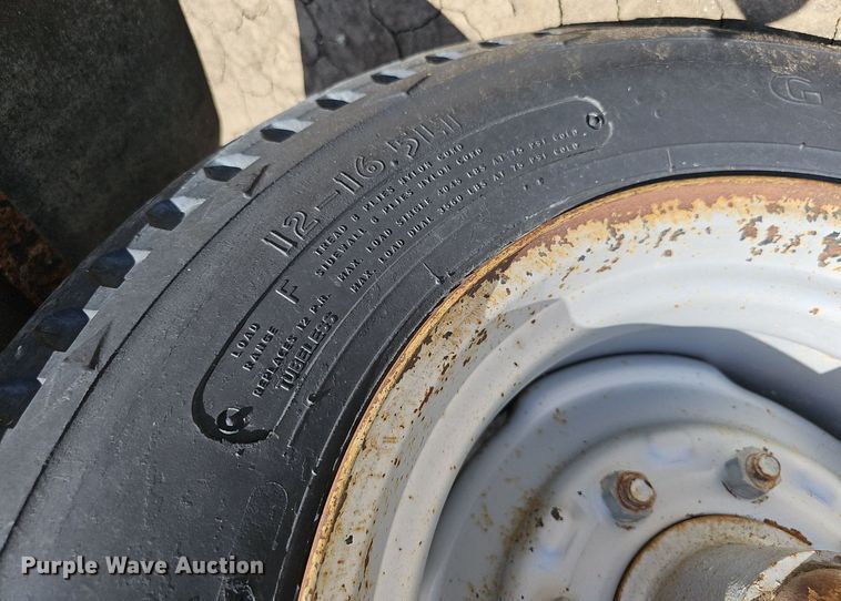 image for item DP6422 Unverferth grain cart