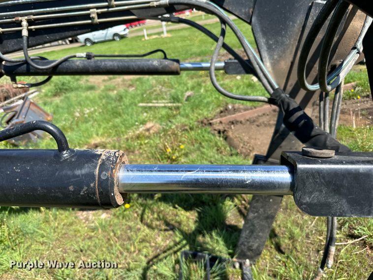 image for item DP8363 Buhler Allied 595 loader