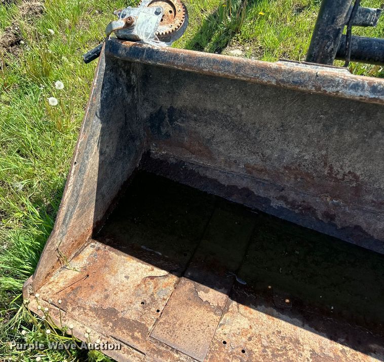 image for item DP8363 Buhler Allied 595 loader