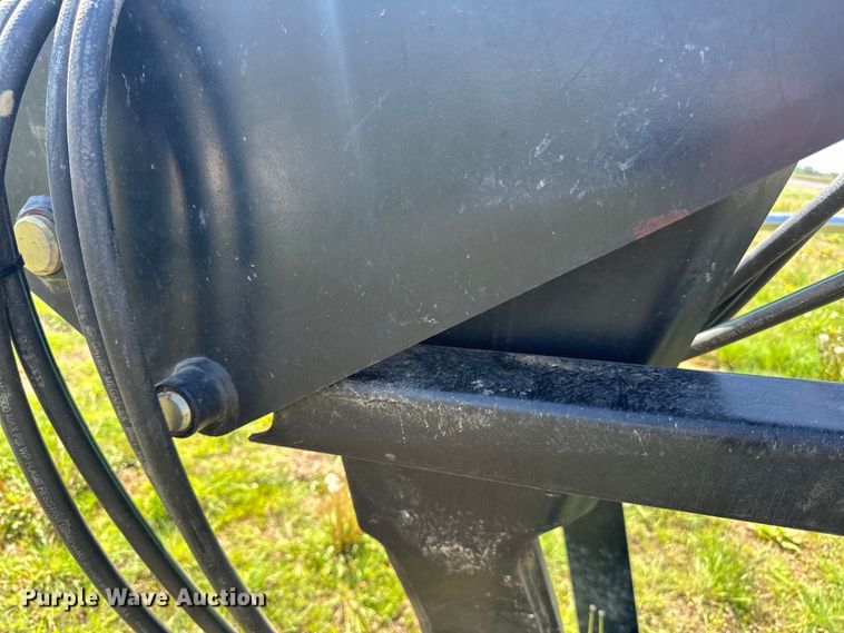 image for item DP8363 Buhler Allied 595 loader