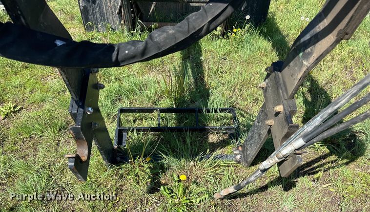 image for item DP8363 Buhler Allied 595 loader