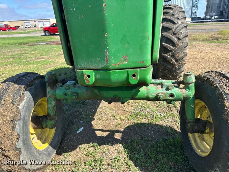 image for item DP8365 1971 John Deere 4020 tractor