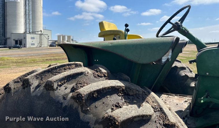 image for item DP8365 1971 John Deere 4020 tractor