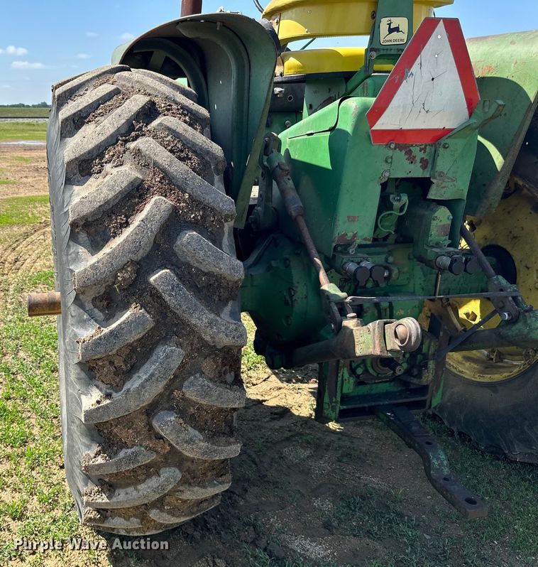 image for item DP8365 1971 John Deere 4020 tractor