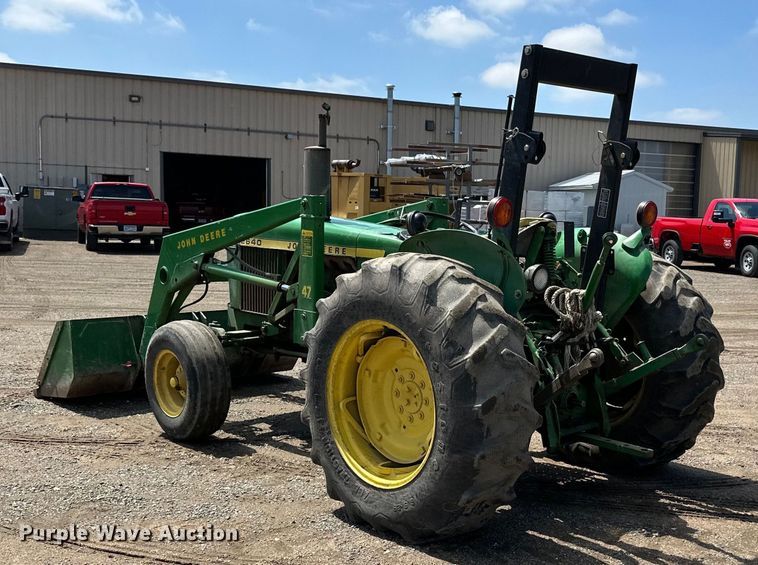 image for item DP8371 1980 John Deere 2640 tractor