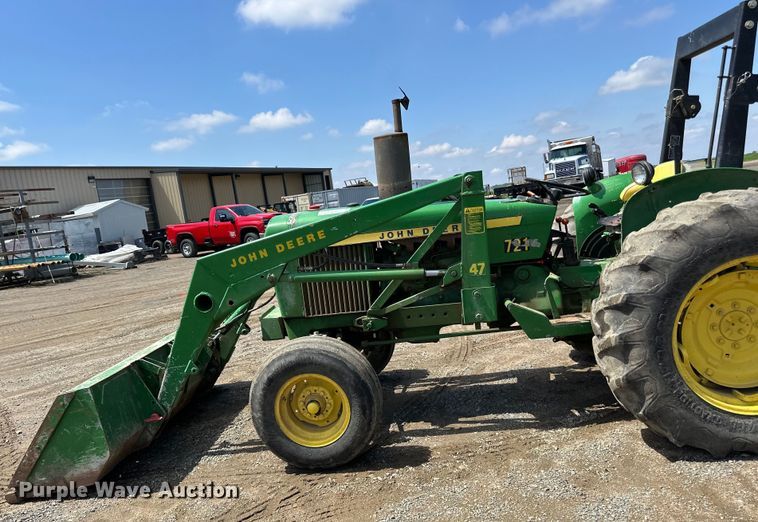 image for item DP8371 1980 John Deere 2640 tractor