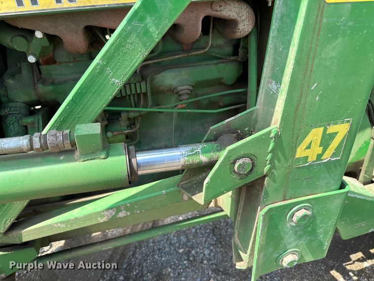 image for item DP8371 1980 John Deere 2640 tractor