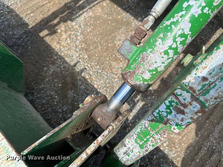 image for item DP8371 1980 John Deere 2640 tractor