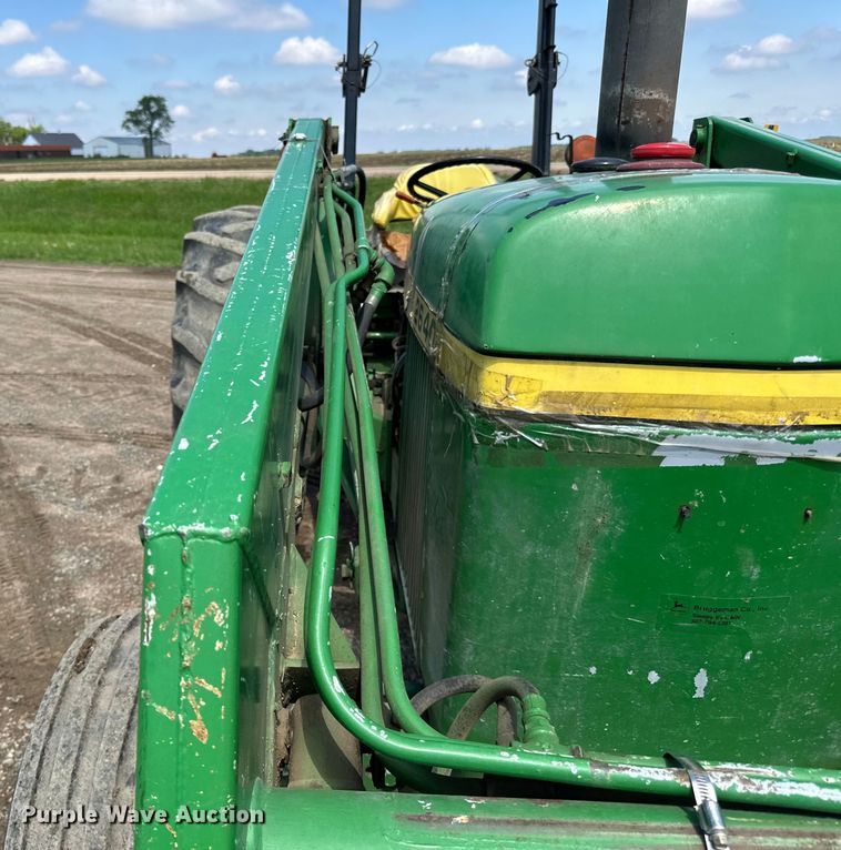 image for item DP8371 1980 John Deere 2640 tractor
