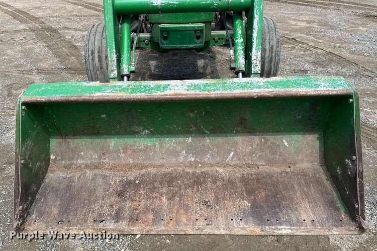 image for item DP8371 1980 John Deere 2640 tractor