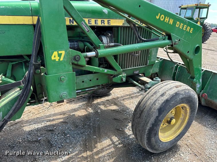 image for item DP8371 1980 John Deere 2640 tractor
