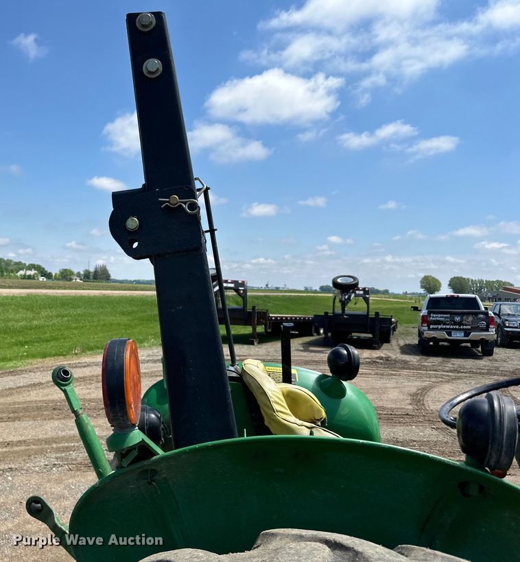 image for item DP8371 1980 John Deere 2640 tractor