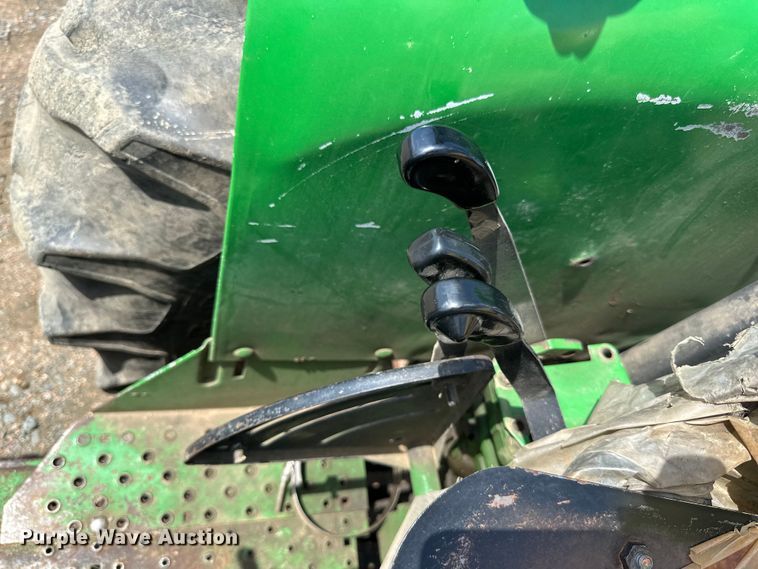 image for item DP8371 1980 John Deere 2640 tractor