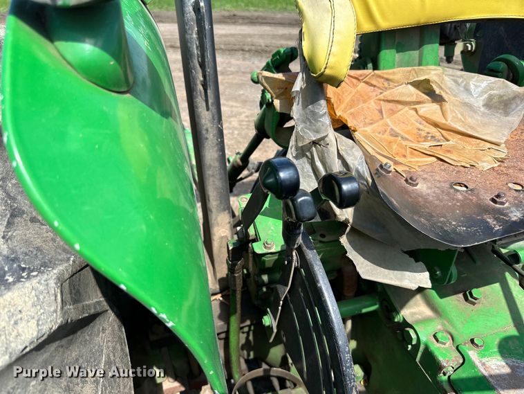 image for item DP8371 1980 John Deere 2640 tractor