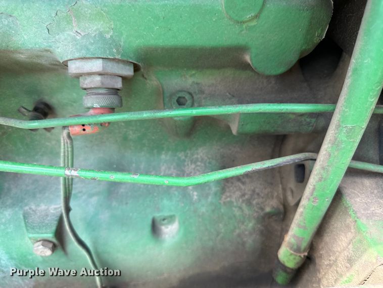 image for item DP8371 1980 John Deere 2640 tractor