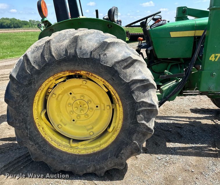image for item DP8371 1980 John Deere 2640 tractor