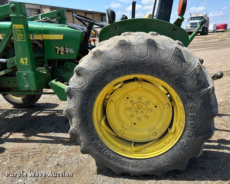 image for item DP8371 1980 John Deere 2640 tractor