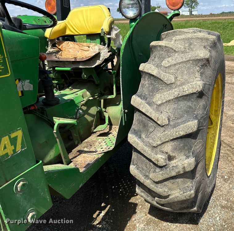 image for item DP8371 1980 John Deere 2640 tractor