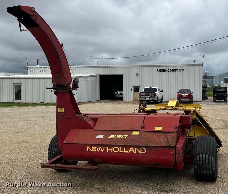 image for item DP8386 New Holland  880R2 forage harvester