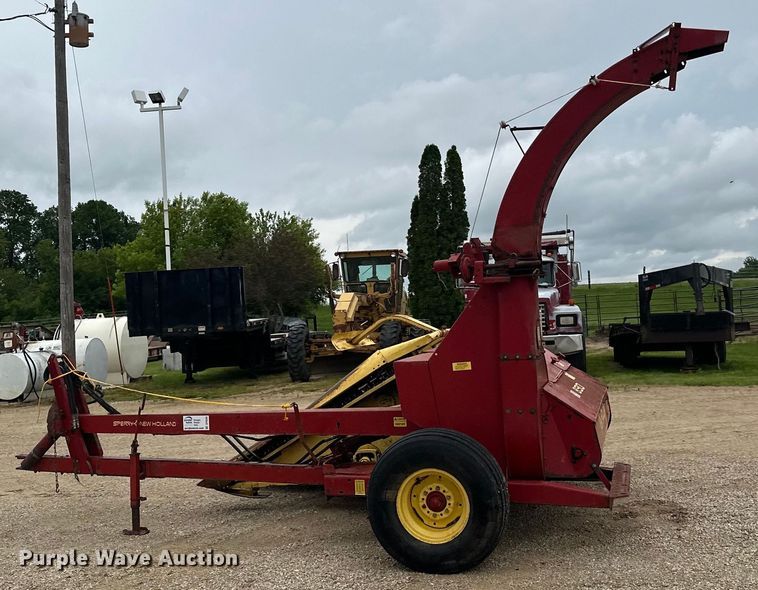 image for item DP8386 New Holland  880R2 forage harvester
