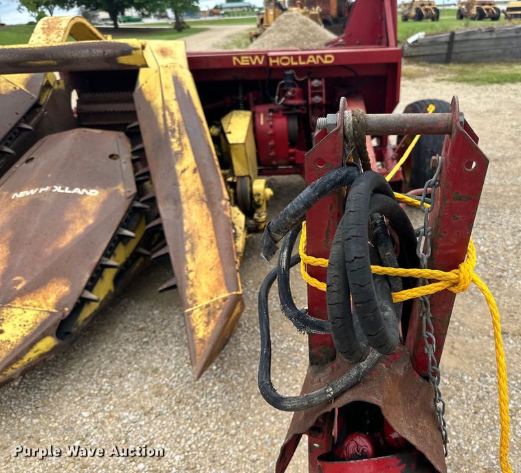 image for item DP8386 New Holland  880R2 forage harvester