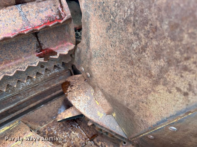 image for item DP8386 New Holland  880R2 forage harvester