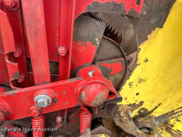 image for item DP8386 New Holland  880R2 forage harvester