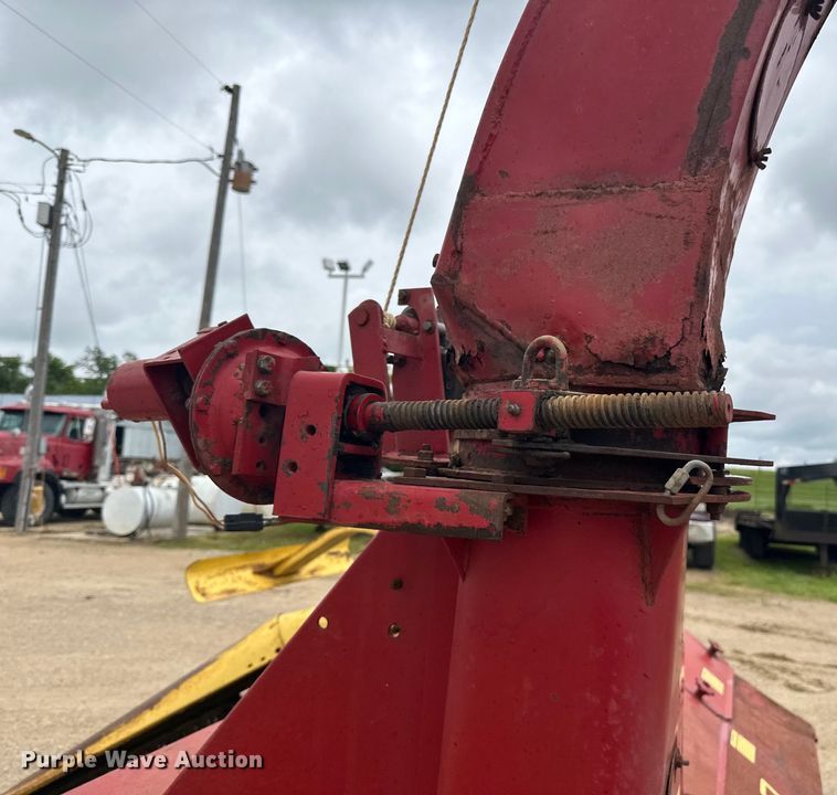 image for item DP8386 New Holland  880R2 forage harvester