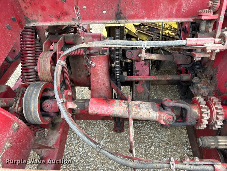 image for item DP8386 New Holland  880R2 forage harvester