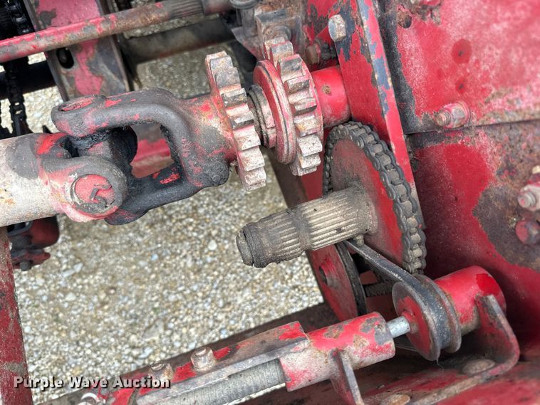 image for item DP8386 New Holland  880R2 forage harvester