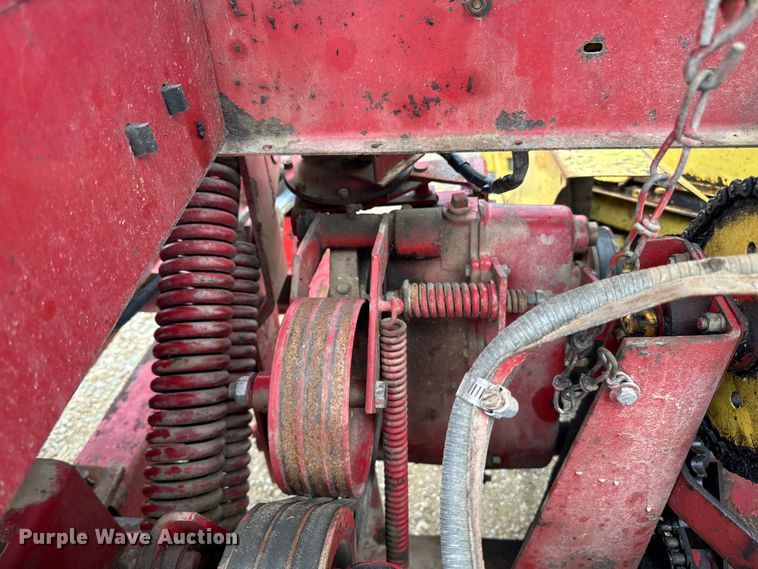 image for item DP8386 New Holland  880R2 forage harvester