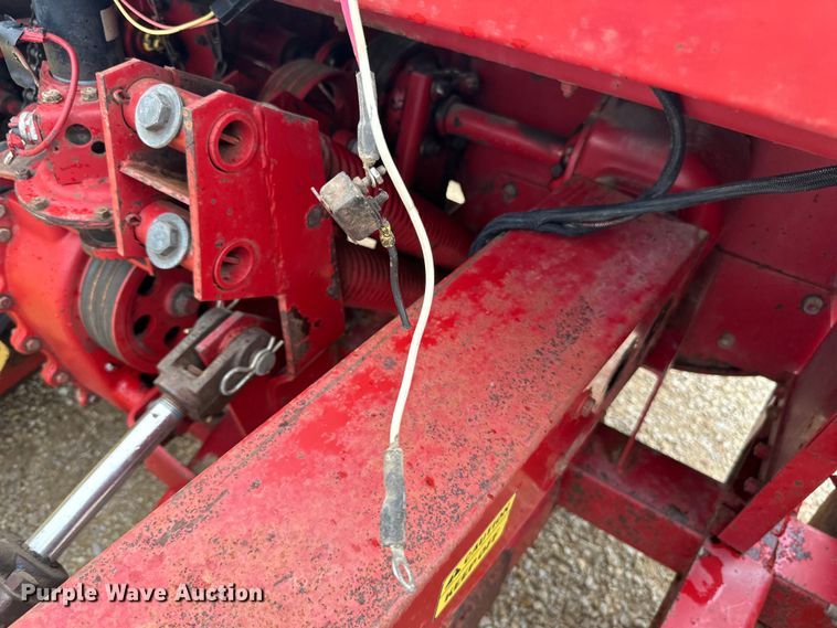 image for item DP8386 New Holland  880R2 forage harvester