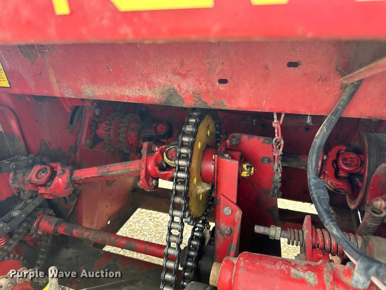 image for item DP8386 New Holland  880R2 forage harvester