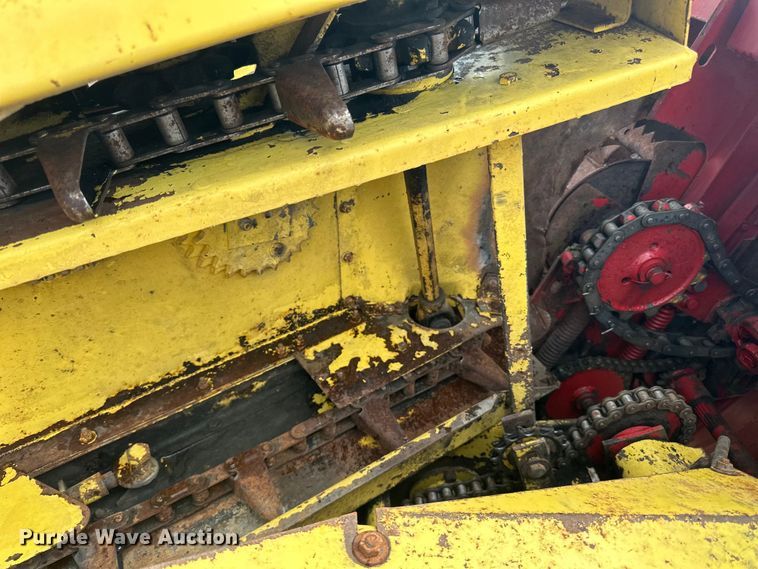 image for item DP8386 New Holland  880R2 forage harvester