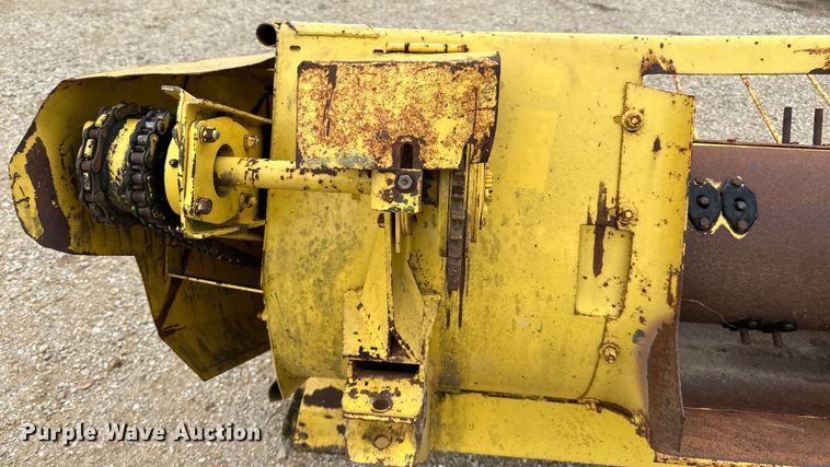 image for item DP8387 New Holland  880W pickup head