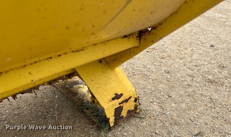 image for item DP8387 New Holland  880W pickup head