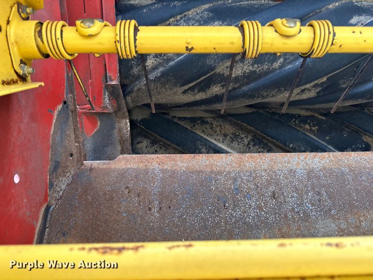 image for item DP8388 New Holland  1465 swather / windrower