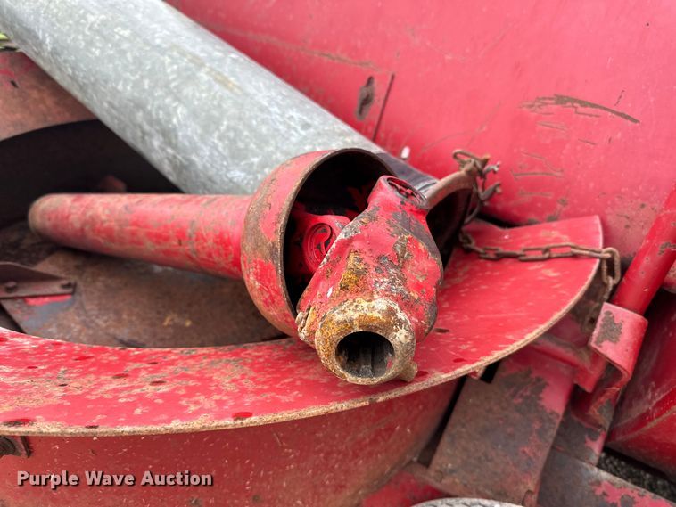 image for item DP8389 New Holland  28 silage blower