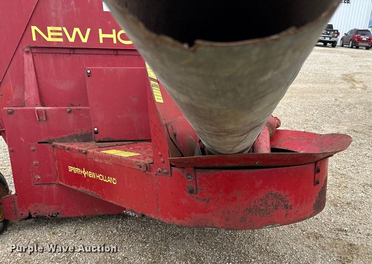 image for item DP8389 New Holland  28 silage blower