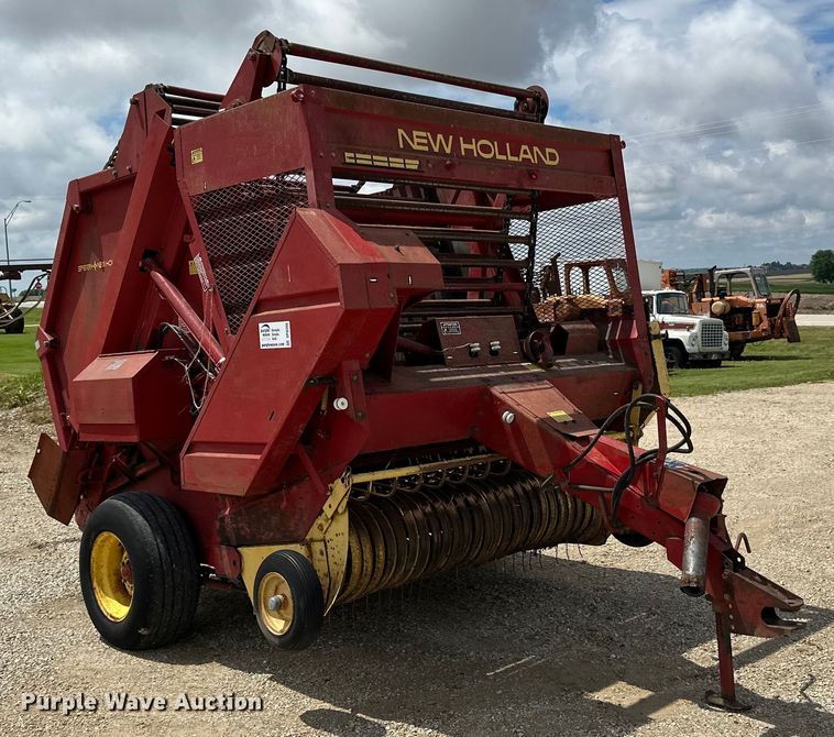 image for item DP8390 New Holland  851 round baler