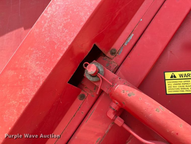 image for item DP8390 New Holland  851 round baler