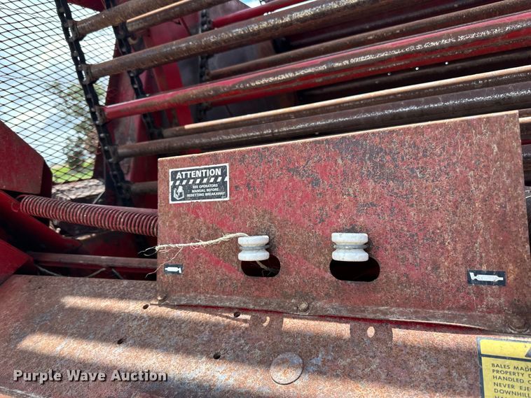 image for item DP8390 New Holland  851 round baler