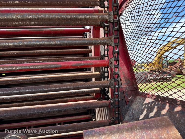 image for item DP8390 New Holland  851 round baler