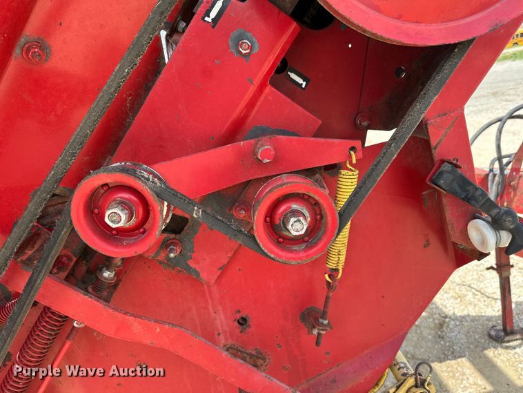 image for item DP8390 New Holland  851 round baler